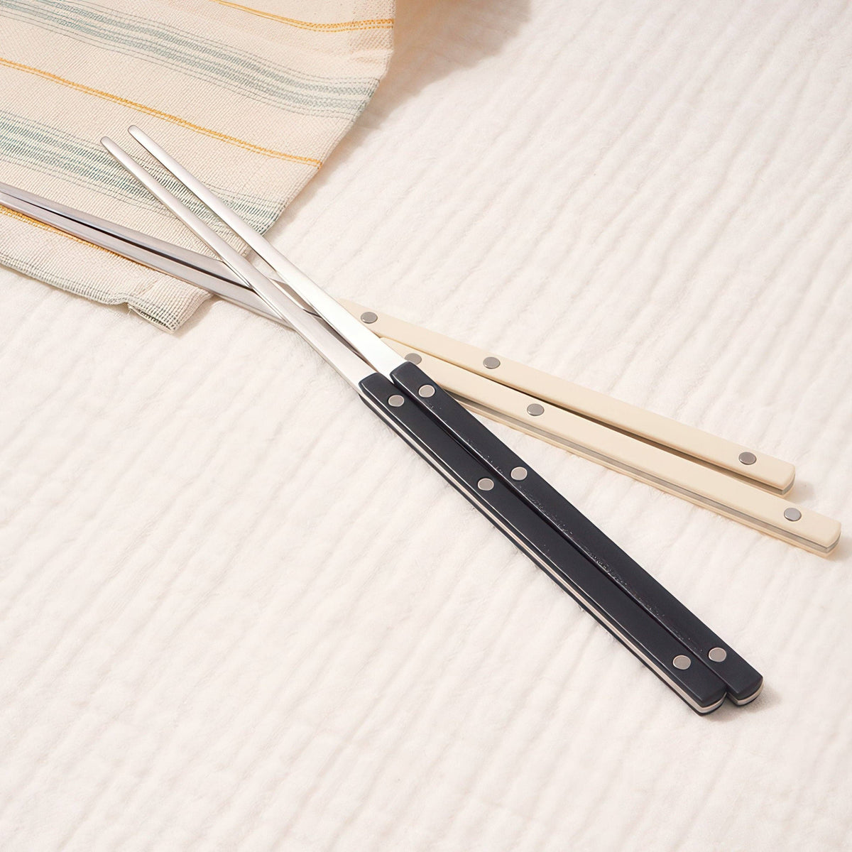 Bogen Sentier Satin Flatware: Vanilla