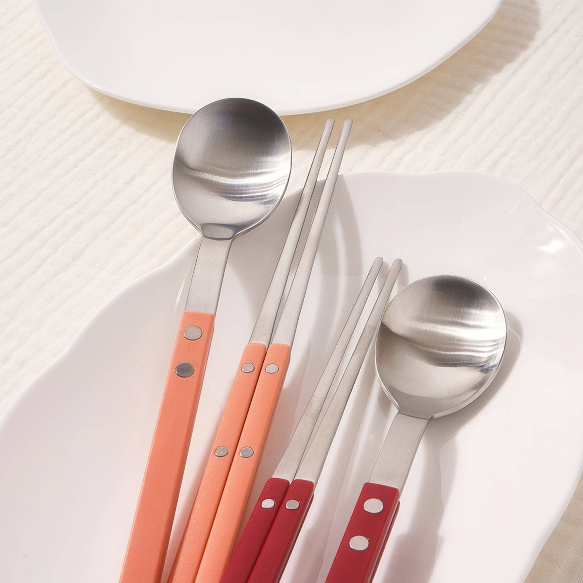 Bogen Sentier Satin Flatware: Vanilla